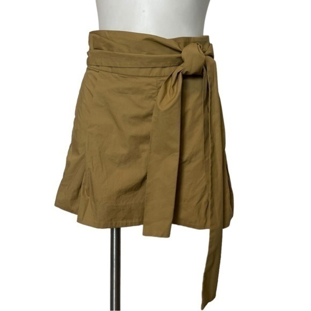 J. Crew Shorts Women 4 | Khaki Tan | Pleats